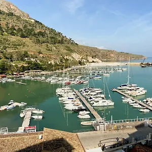 https://nelle-antiche-mura.sicilyhotelsitaly.net