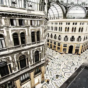 בית הארחה Domus Sibyllina, Galleria Umberto I