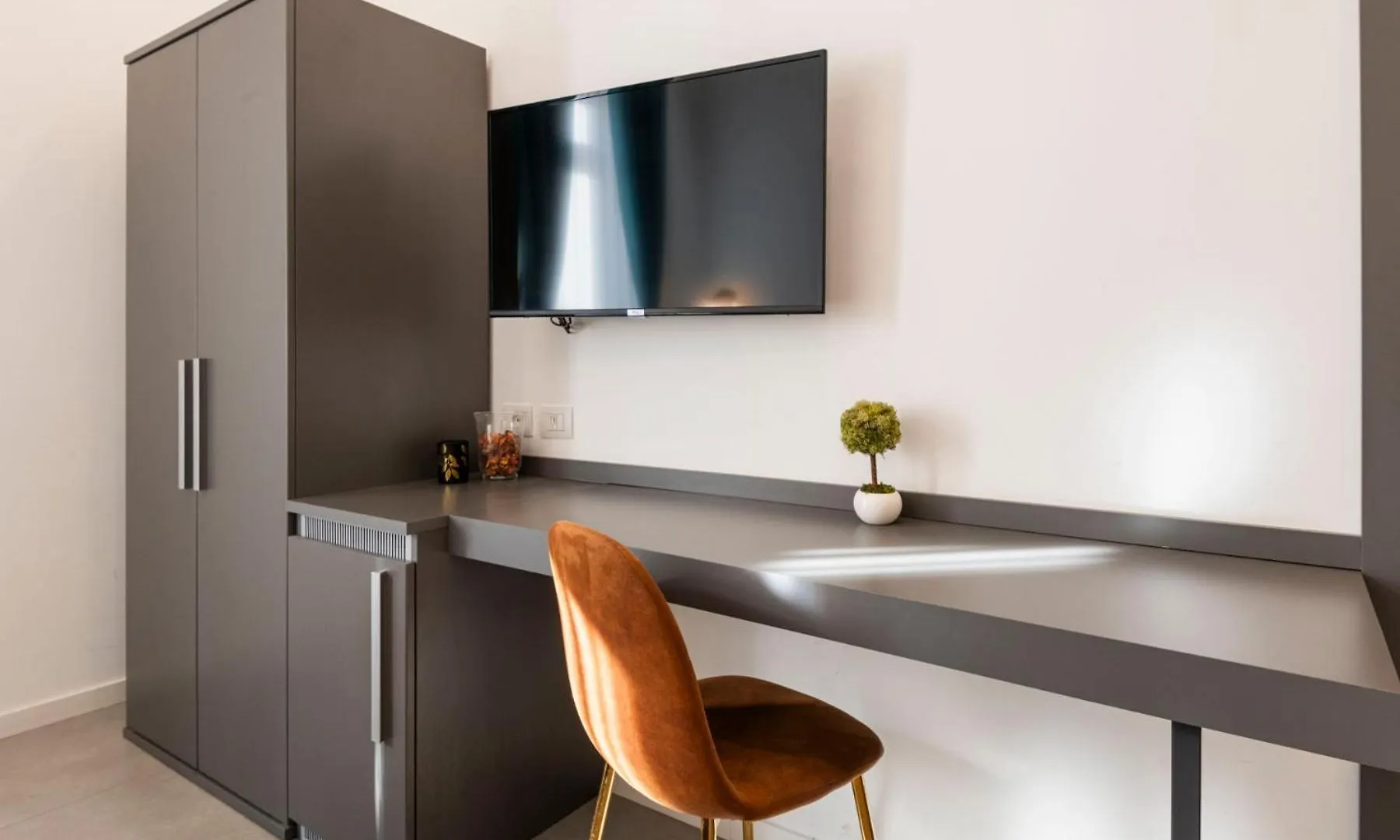 Cortese Naples Bed & Breakfast
