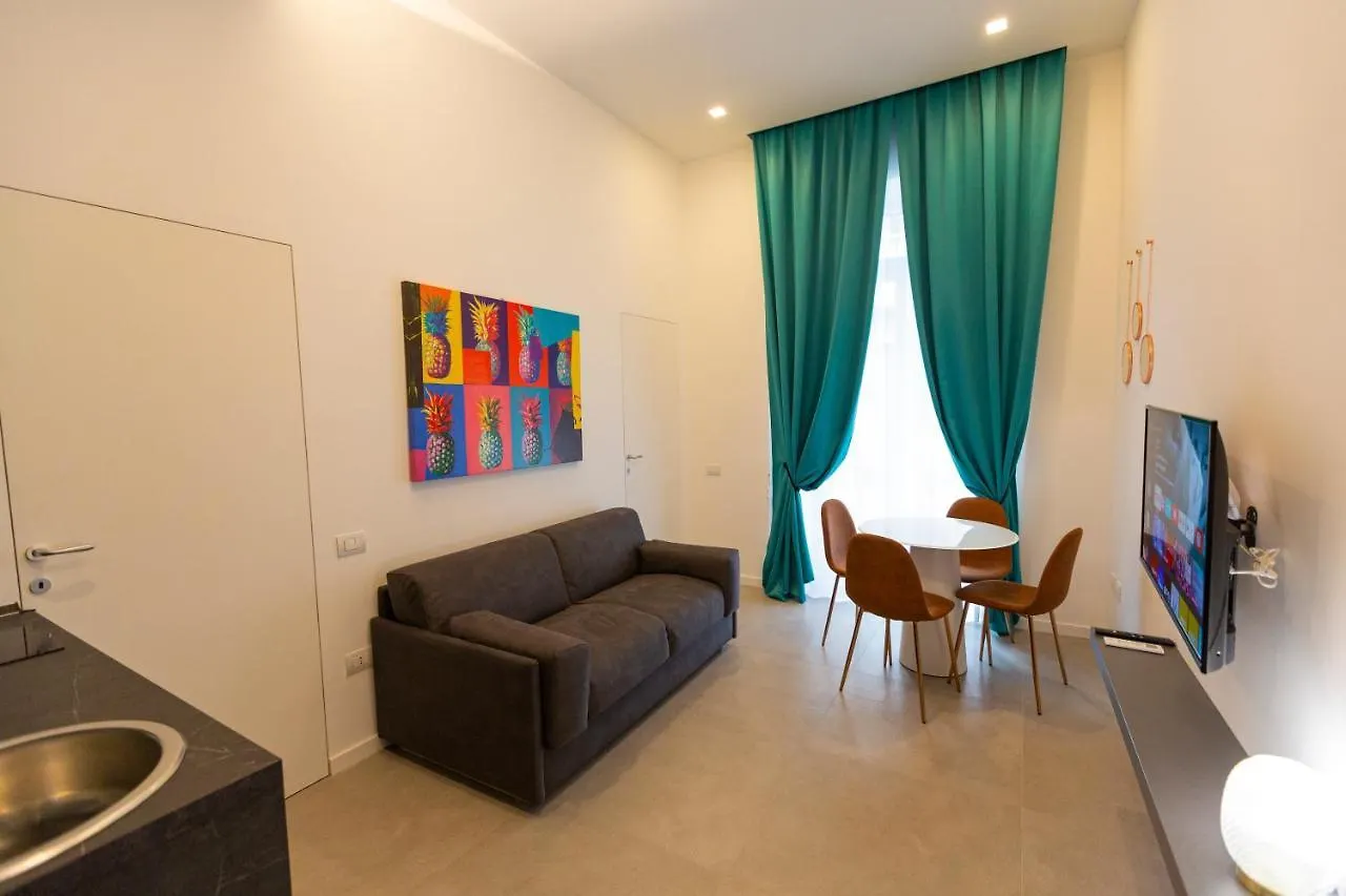 ** Oda ve Kahvaltı Cortese Napoli İtalya