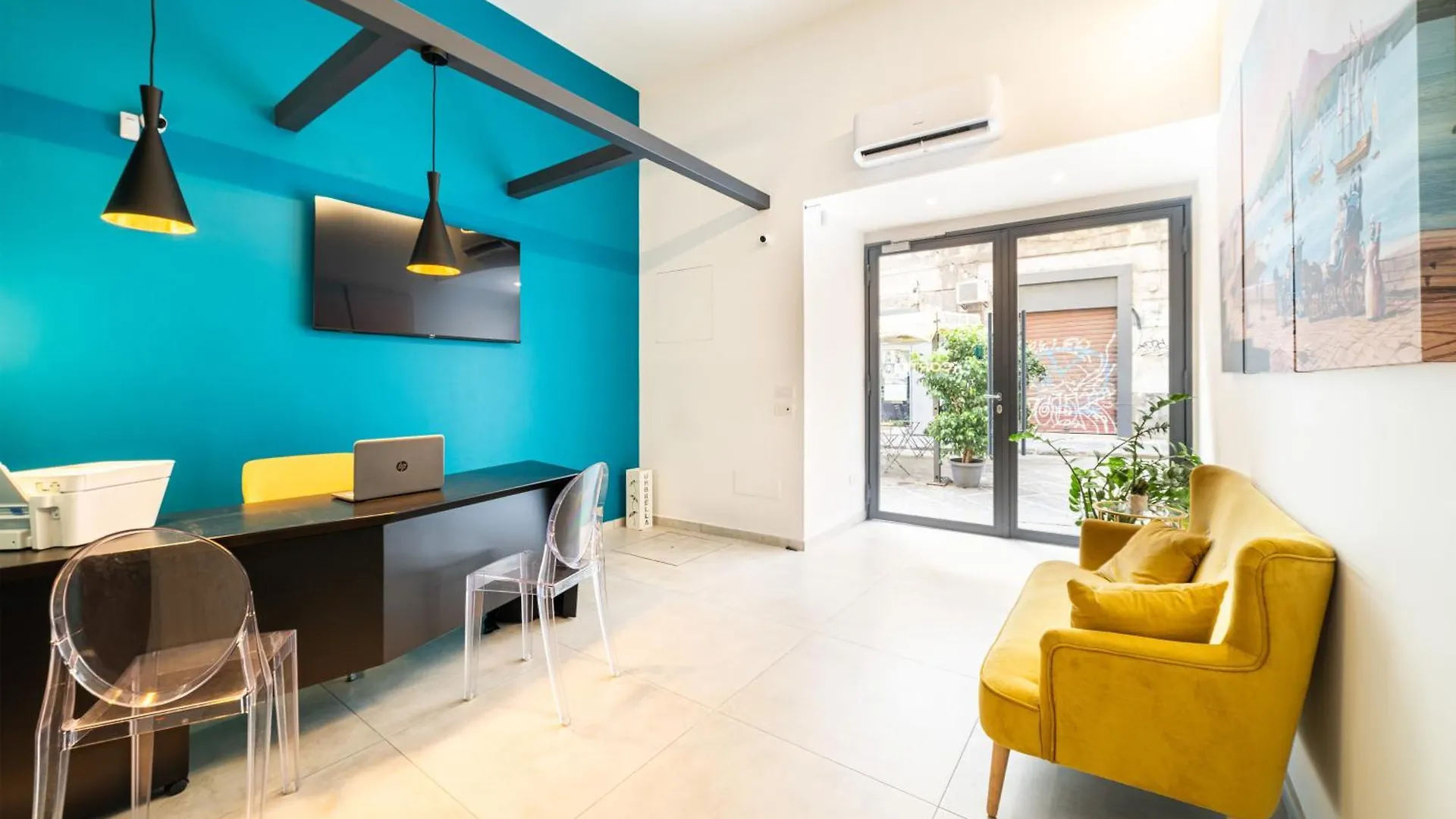 Oda ve Kahvaltı Cortese Napoli
